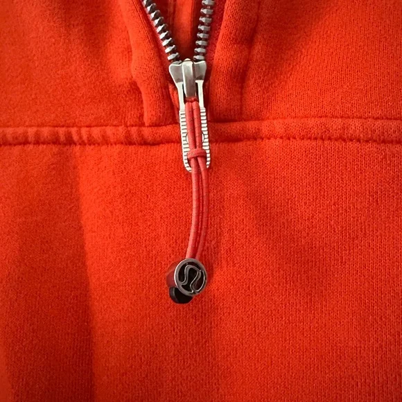 Lululemon Scuba Half Zip - Picture 5 of 9